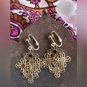 Vintage 70’s SARAH COV Golden Petals Earrings/ Flower Power 70’s Earrings Clips